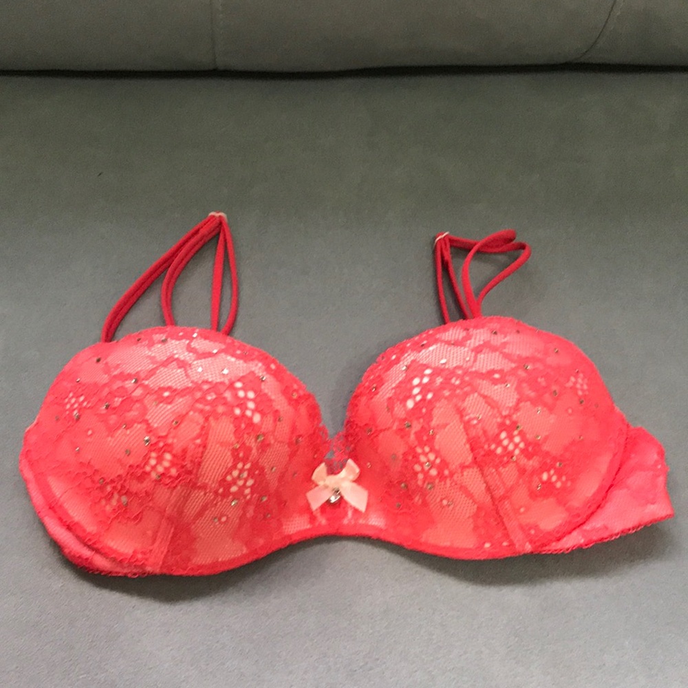 Victoria’s Secret Red Lace with Crystals Bra 32B